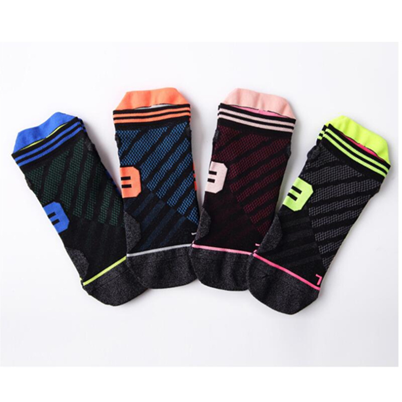 Breathable Men Anti Slip Football Soccer Sport Grip Short Socks One Size Cotton Invisible Socks