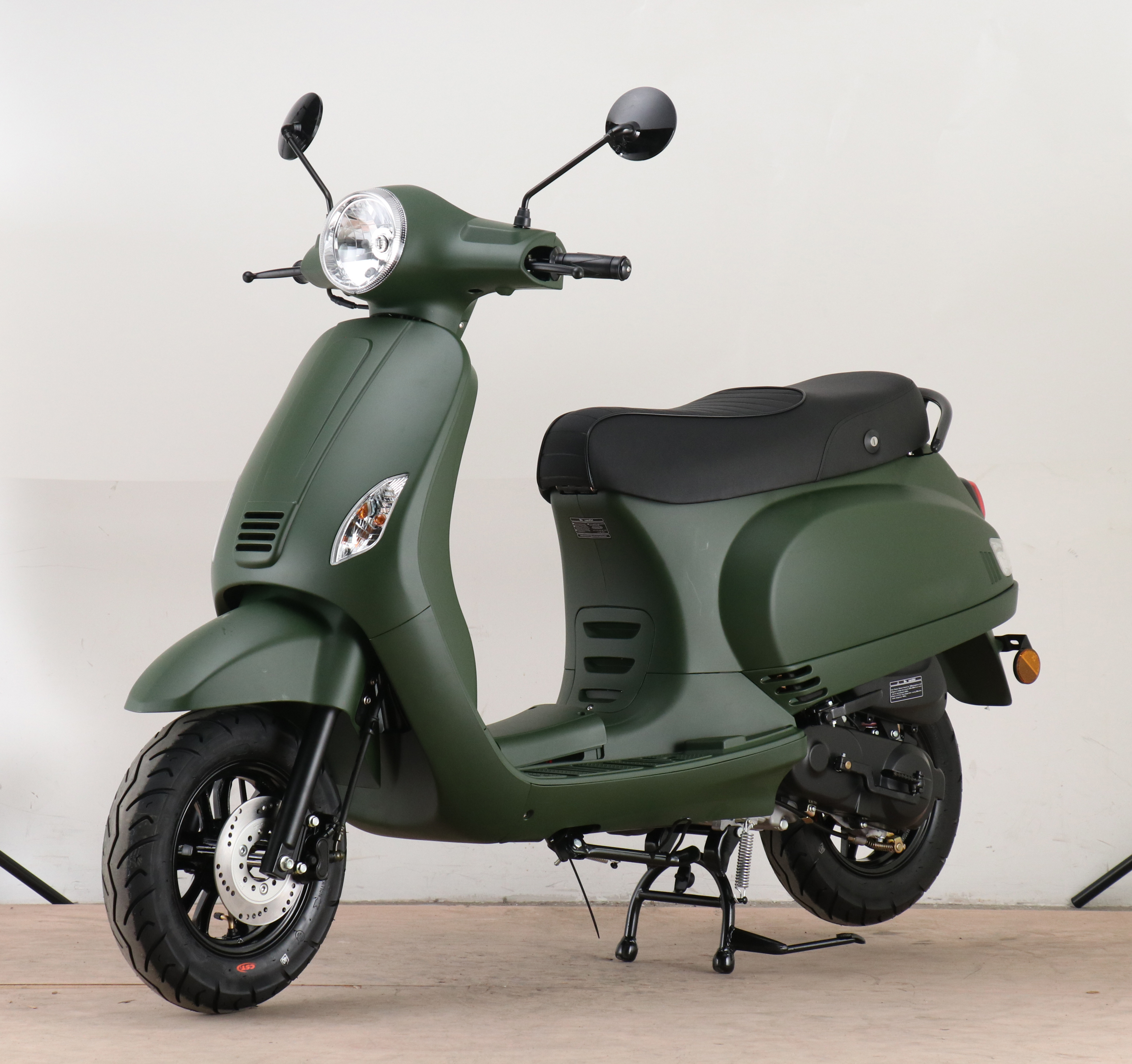 Factory direct sale Best price good quality air-cooled 4 stroke new gas scooter 150cc motor