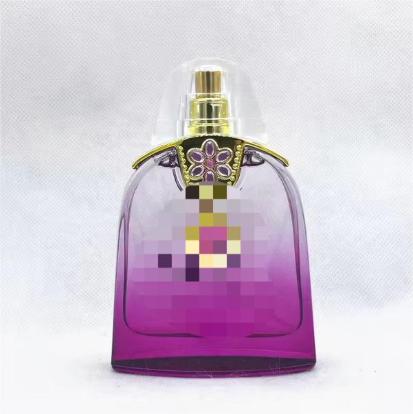 Pink diamonds inlaid with high-end Arab Dubai ladies perfume