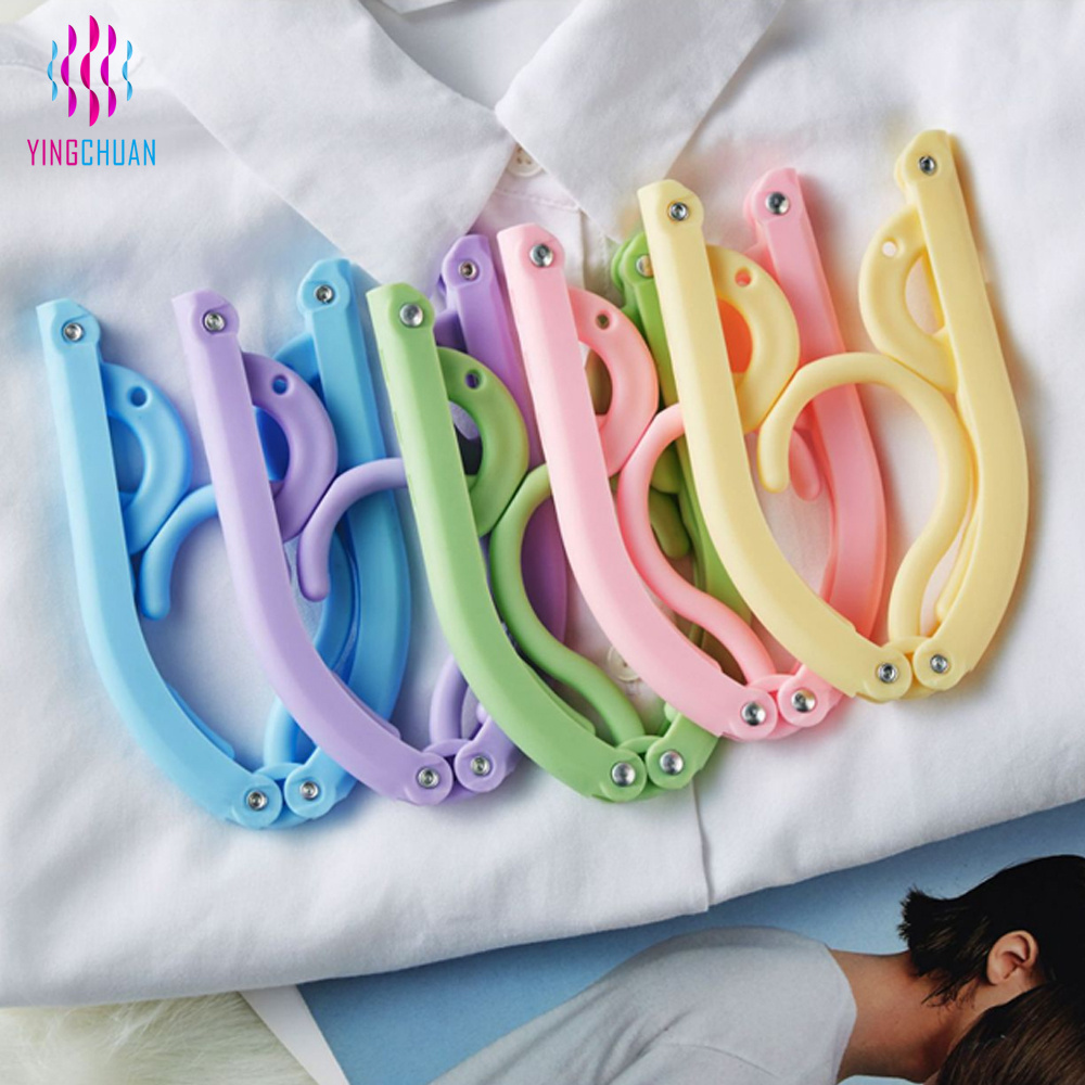 Wall Hanger Foldable Plastic Clothes Clip Hanger Touring Car Lightweight Travel Plastic Hanger