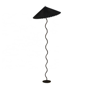 2022 New Vintage American Atmosphere Pleated Umbrella Floor Lamp Indoor Wave Iron Pillar PVC Floor Lamp