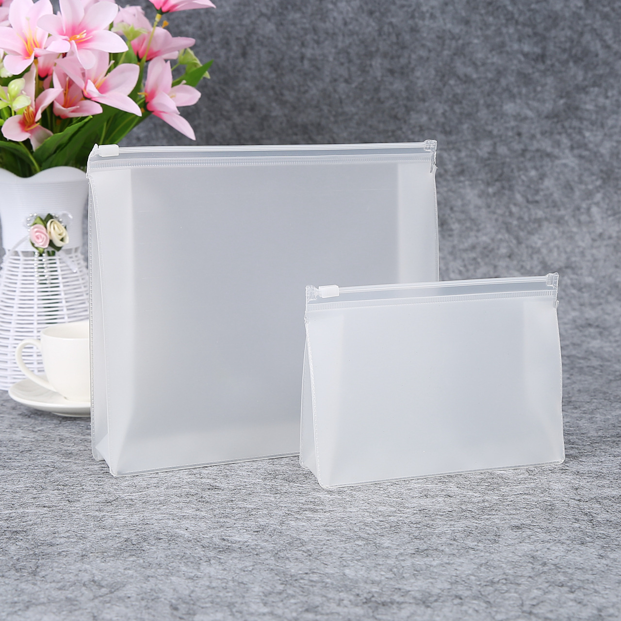 Transparent pvc clothing packaging plastic zipper bag pouch Cosmetic makeup zip lock slider bags Customized logo with Zipper