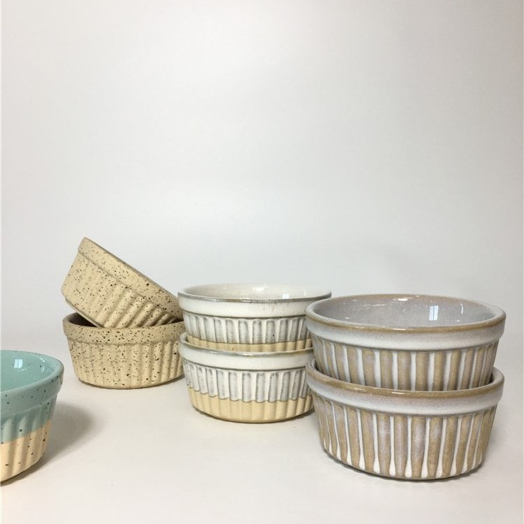 Assorted ceramic bakeware souffle dishes creme brulee porcelain stacking set ceramic ramekin