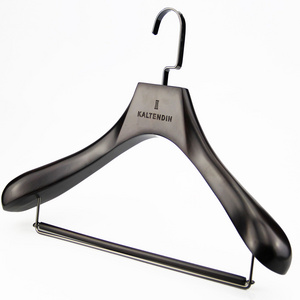 Luxury wooden suir clothes hanger with flocki bar rack black men's clothing hanger