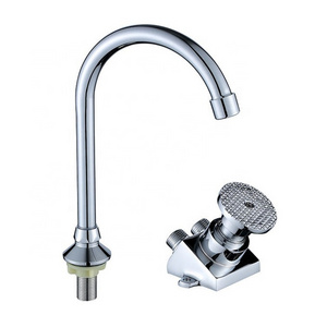 SS Brass Foot Operated Foot Pedal Taps Pedal Touch Less Basin Faucets Mixers Taps Medical Faucet