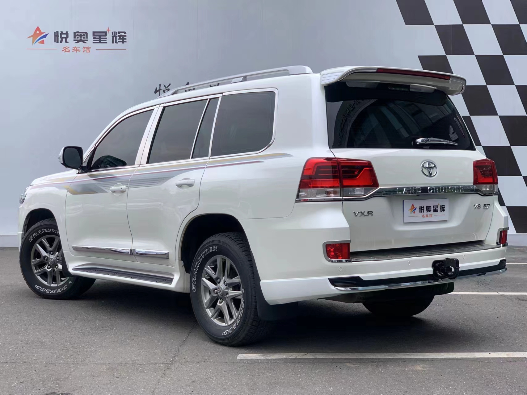 2017 Toyota Land Cruiser in good condition Used Car