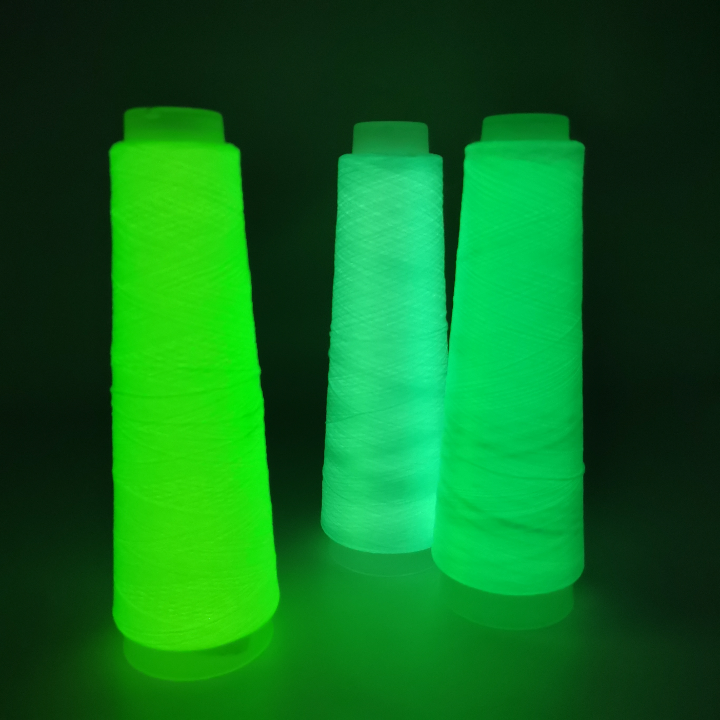 1/21 high-gloss recycled polyester high-elastic safe luminous aging long trend luminous yarn