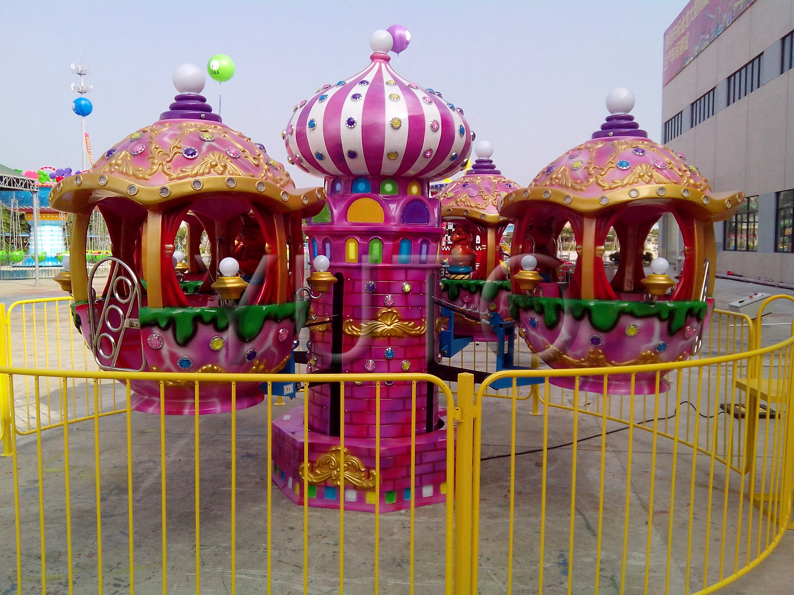 Factory Price Amusement Park 8 mobile castles|Outdoor Theme Park Kids Self Control Rides amusement equipment For Sale