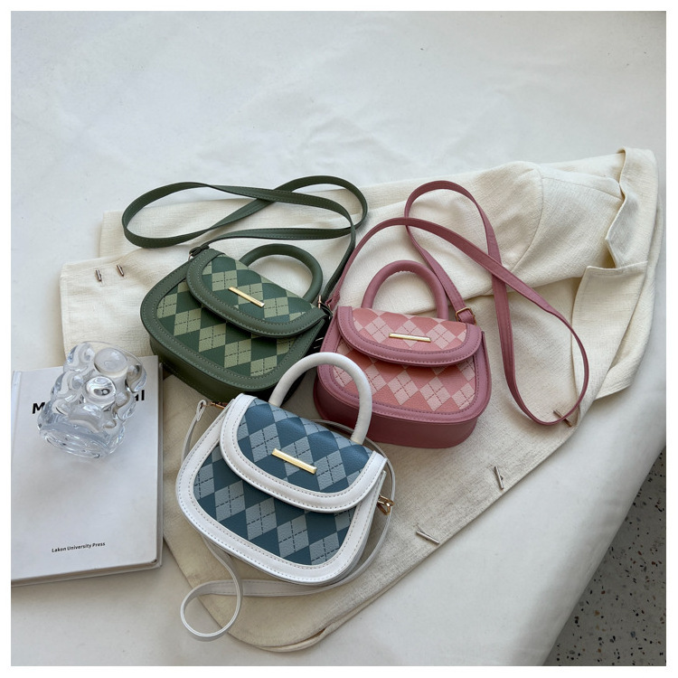 Korean Fashion Diamond Pattern Handbag Small Macaron Color Sling Bag Luxury Crossbody Saddle Bag