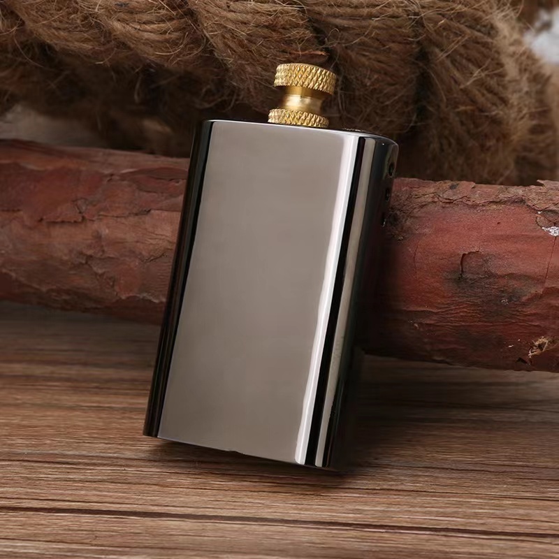 2023 High-end kerosene match lighters easy carry matches brass material gift lighter custom logo match lighters for cigarettes