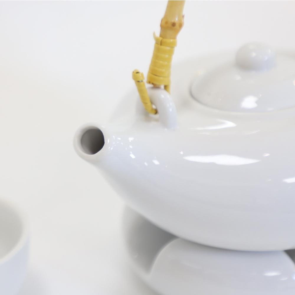 Wholesale Japanese Style Gift Ceramic Teapot White Porcelain Chinese Tea Pot Set Ceramic tea cup set With Warmer