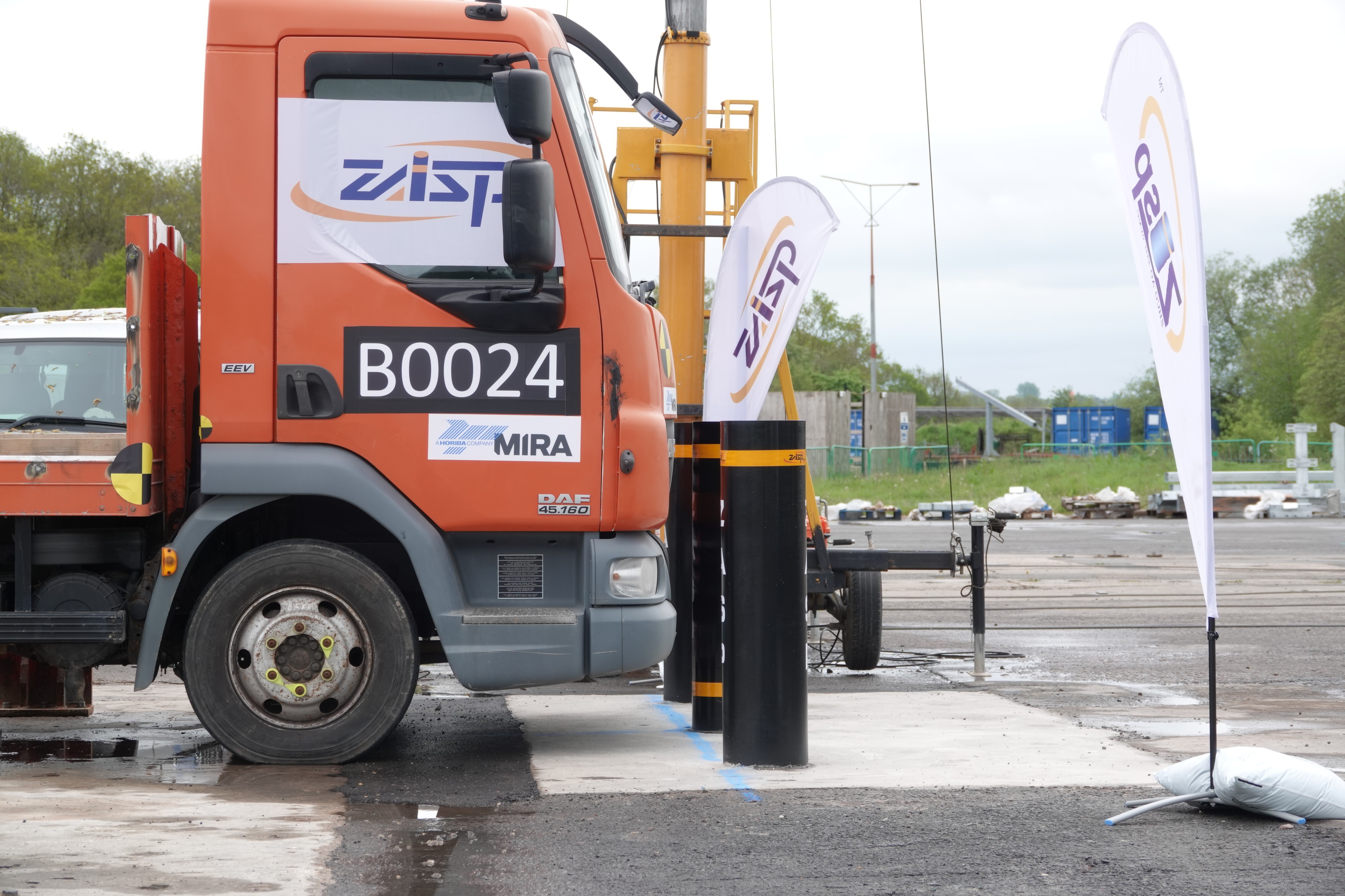 IWA 14-1 Impact Tested Crash Tested Embedded Bollards Perimeter Protection Road Safety Barrier