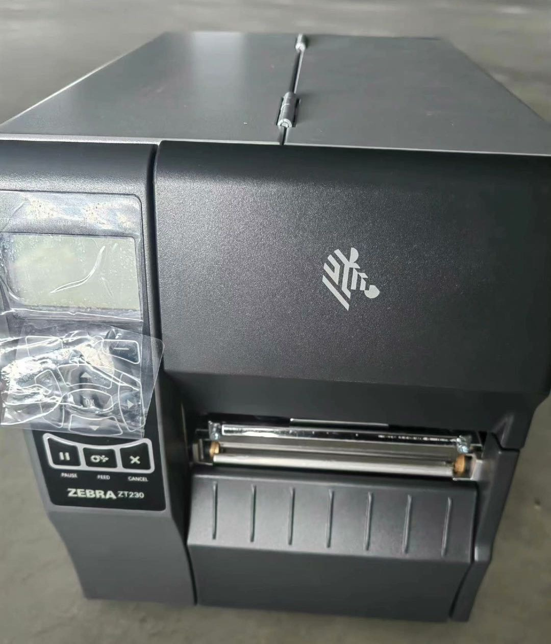 Ready to ship industrial printers thermal barcode label printer ZT230 300DPI for zebra printer