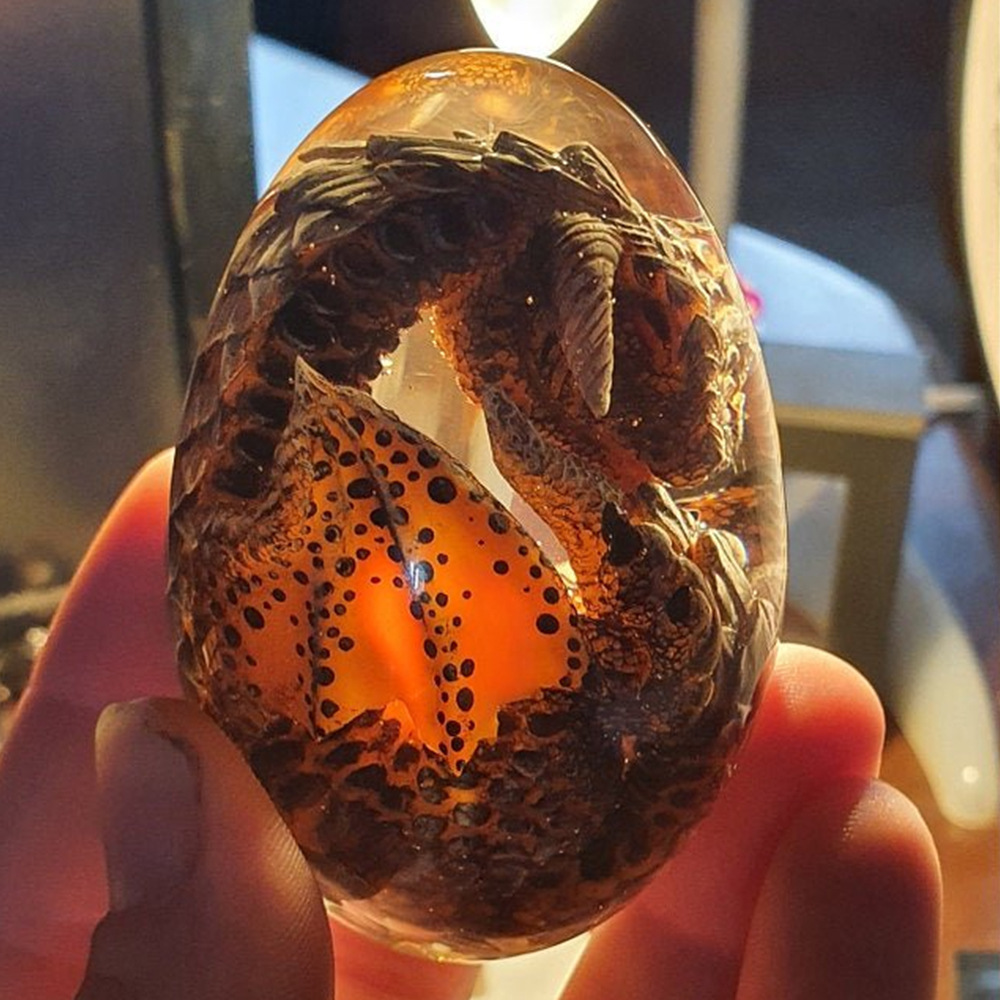 Creative Handmade Crystal Transparent Dino Egg Sculpture Souvenir Resin Lava Dragon Egg for Home Decoration