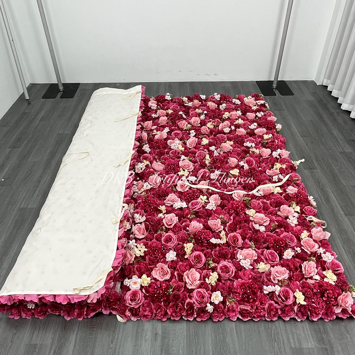 DKB Floral Wall 3D Roll Up Hanging Nude Rose Hydrangea Artificial Silk Flower Wall Backdrop For Wedding Decoration