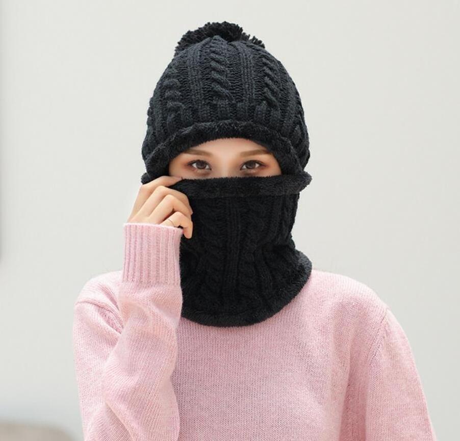 2024 Hot Selling Winter Warm Cable Knit  Pom Pom Hat Scarf Set