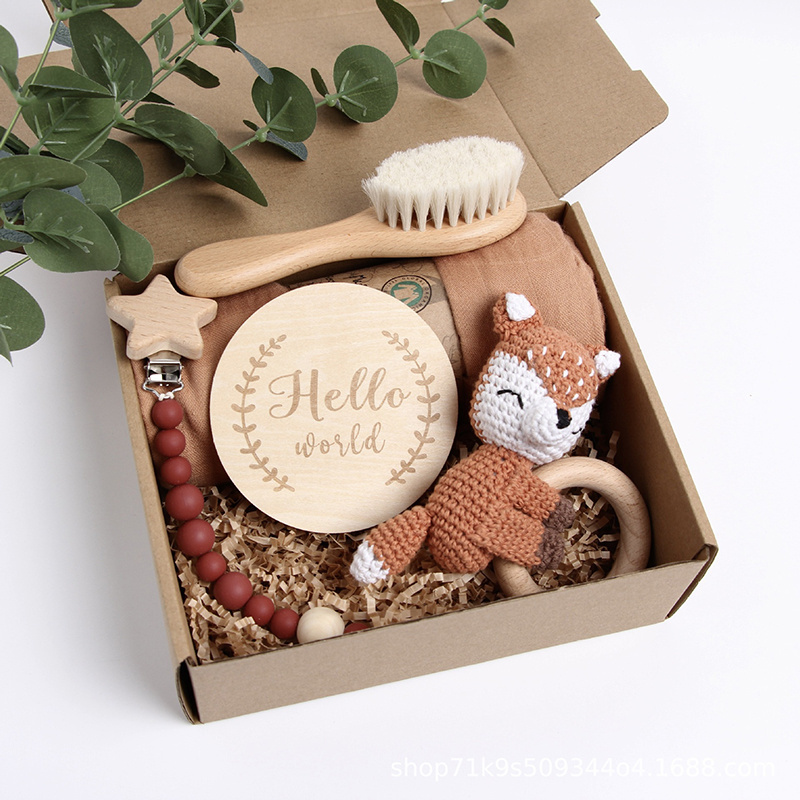 Pinuotu Wooden Boy Girl Newborn Baby Shower Crochet Animal Rattle Cute Pacifier Chain Engraved Toy Toddlers Gift Box Set