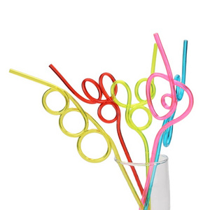 Creative modeling drinking straws, reusable plastic toy straws in multiple colors, custom shaped straw