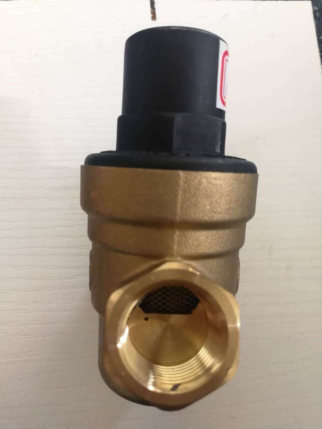 Lead-Free CW719R Brass 1/2 RV  Water pressure regulator  Pressure Reducing Control Valves with gauge