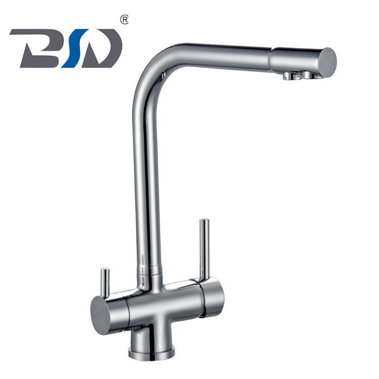 China Manufacturers Brass Tap Three Way Faucet Kitchen Water Faucets