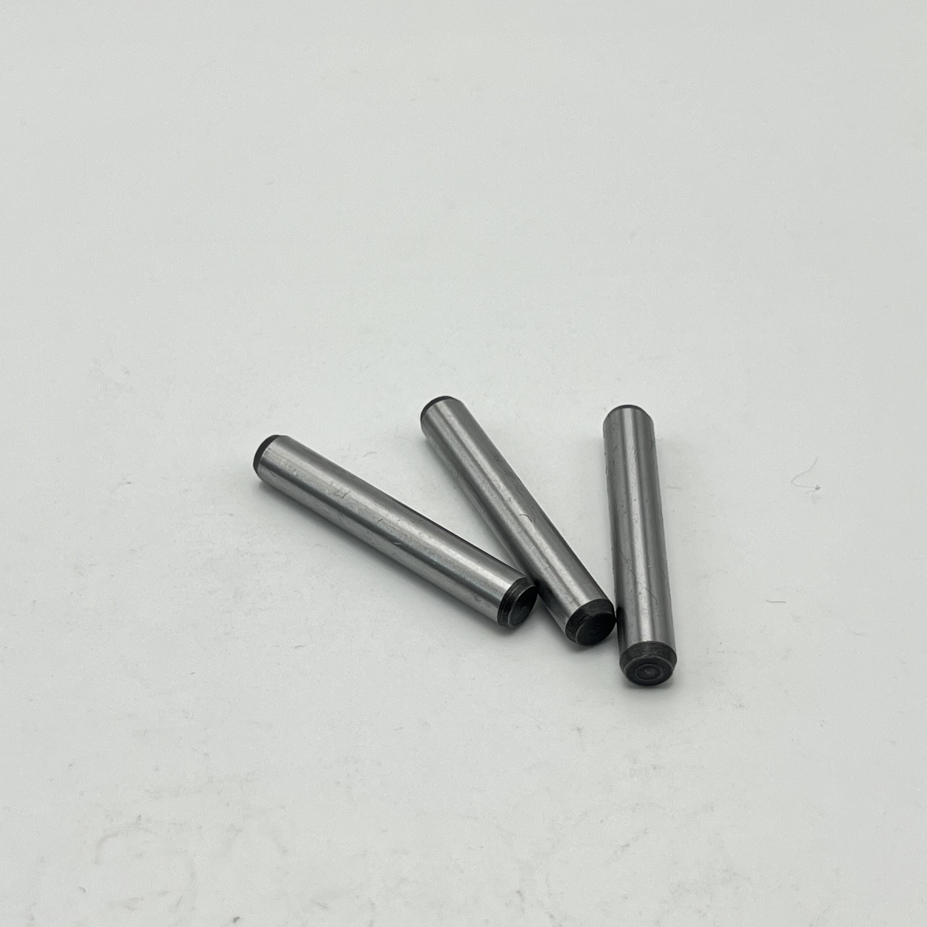 Precision Dowel Pins High Precision Straight Carbon Steel Dowel Pins