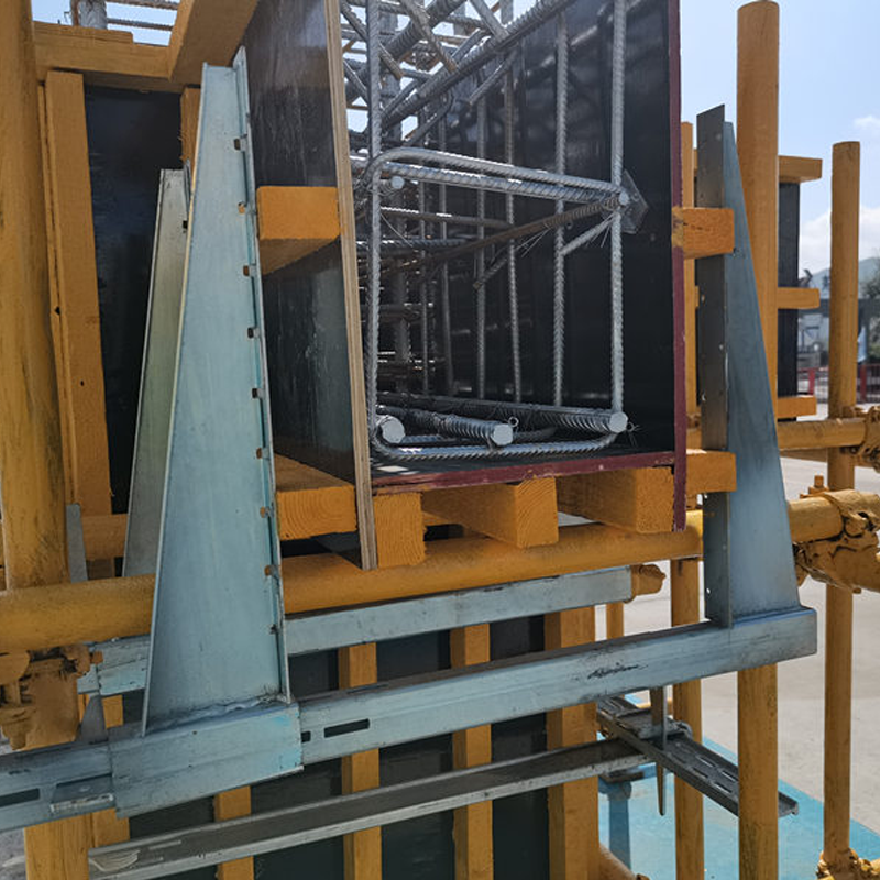 Zhenxiang factory price precast concrete beam formwork adjustable steel beam clamp