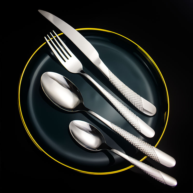 Factory Hot Sale Partial Gilding Cutlery Set 24 PCS Stainless Steel Flatware Dinner Cutlery Set With Gift Box