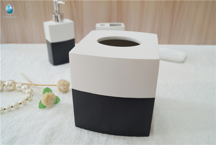 Souveniers gifts funny white & black 4pcs bathroom hand crafted resin accessory set