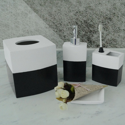 Souveniers gifts funny white & black 4pcs bathroom hand crafted resin accessory set