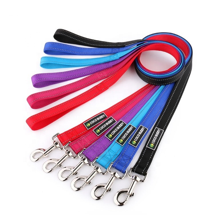 Custom 2020 new design multicolor luxury light up heavy duty thick reflective nylon large dog collars leashes with light at dark