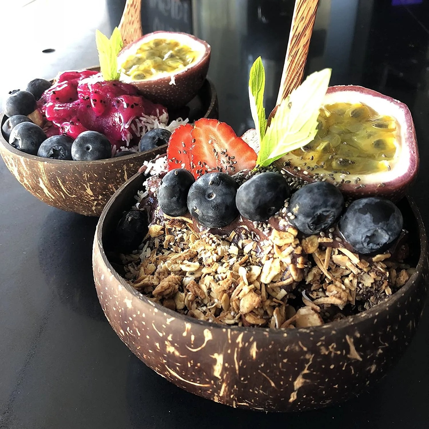 Natural eco friendly  coconut shell bowl with spoons and custom logo coconut shell bowl 100% natural coconut bowl