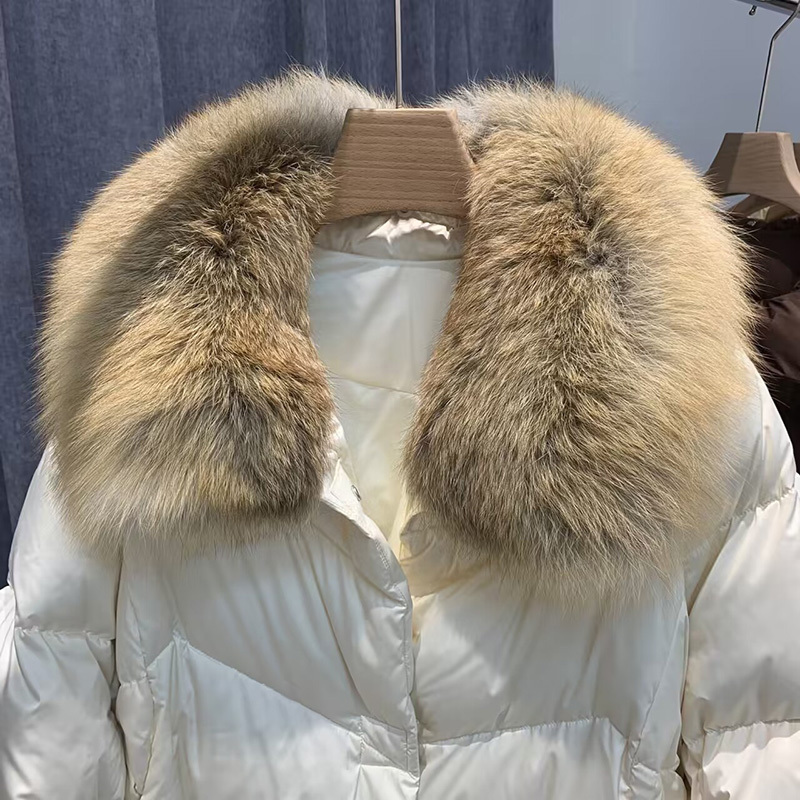 High Quality Goose Down Jacket Soft Winter Women Down Coat with Real Fox Fur