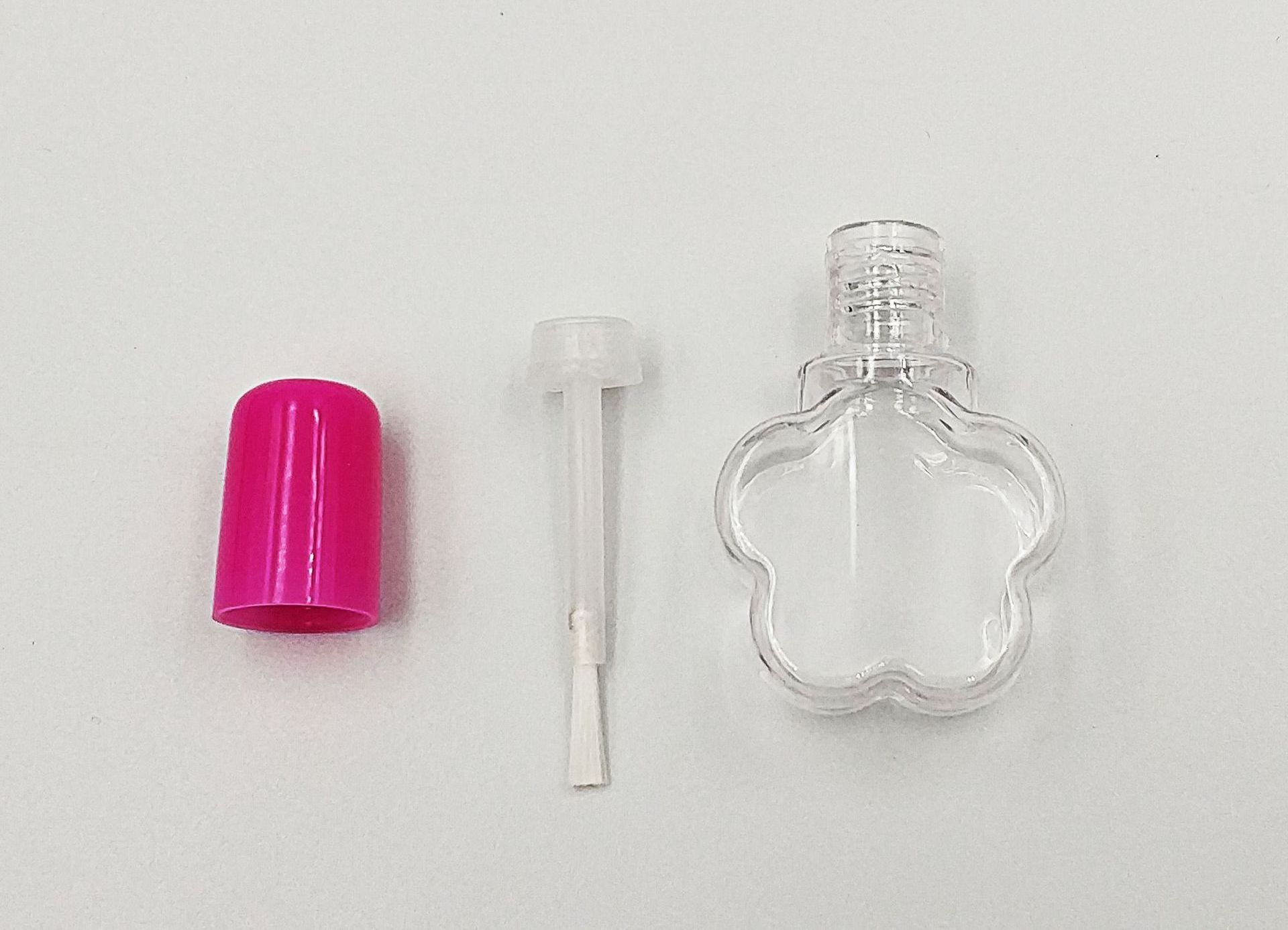 6-7ml plastic nail polish bottle for children Water-based plum blossom-shaped small empty bottle with brush PETG