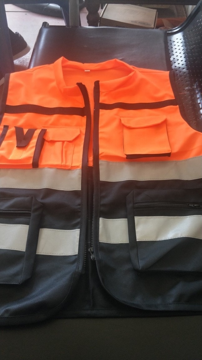 Coeffort Multiple Pockets Warning Reflective Safety Vest Light Weight Jackets Clothes Traffic Road Working Safety Vest Construct