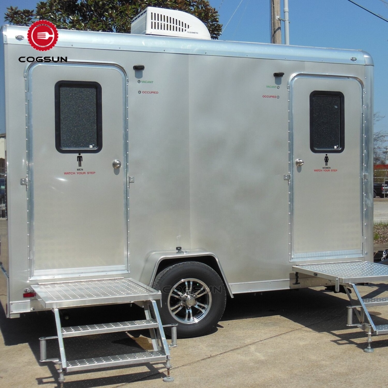 Factory Customizable Mobile Toilet Truck Public Restroom Porta Potty Outdoor Toilet Trailer For Sale