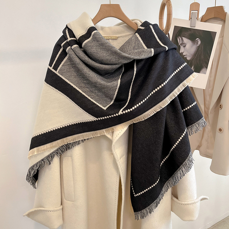 Large Square White Fashion Scarf for Women Long Imitation Cashmere Thickened Shawl Cloak with Dot Pattern for Autumn and Winter