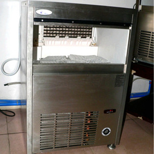 High Quality Wholesale Custom Cheap ice maker commercial with 135kg output daily production