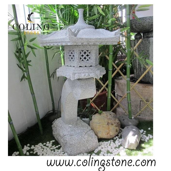 Solar Light Japanese Garden Statue Pagoda Lantern