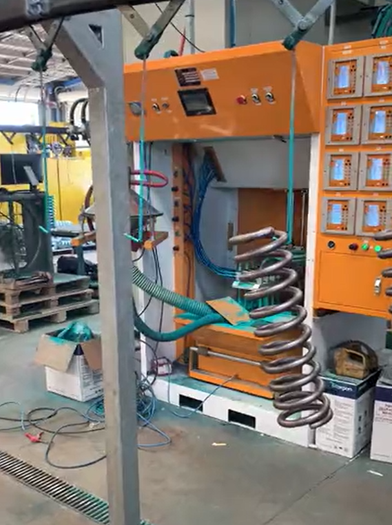 Fully Automatic Powder Coating Spray Painting Line with Overhead Conveyor