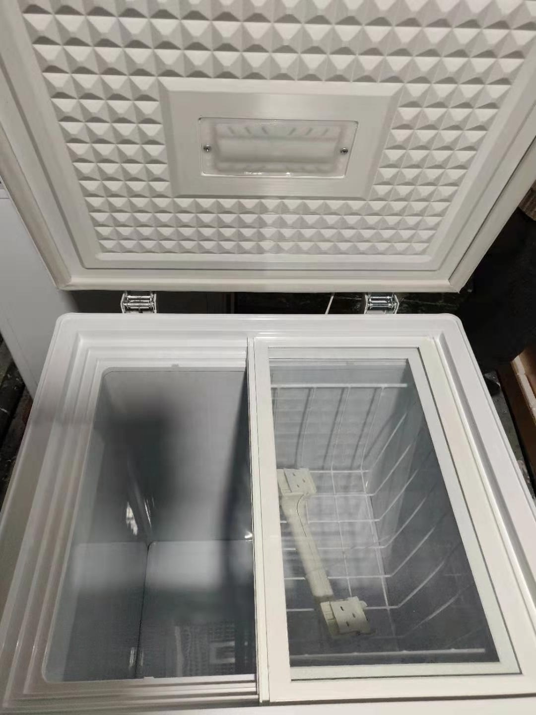 Top Open Door Commercial Chest Freezer 200Liter with lock and keys