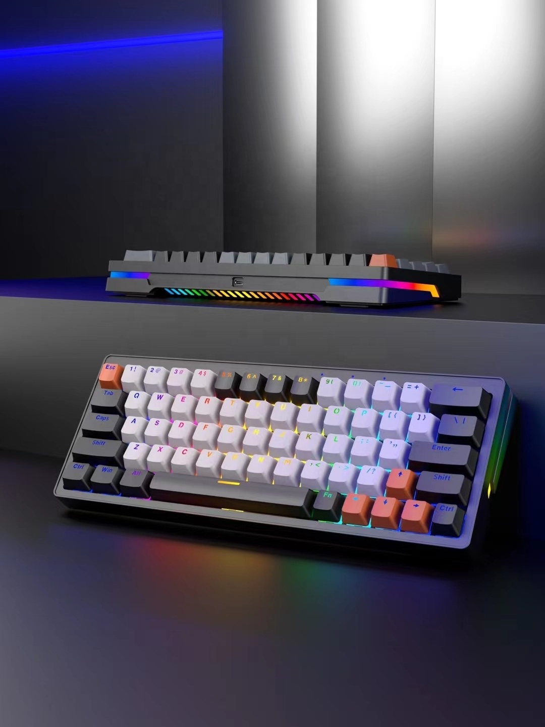 Hotswappable  Switch Three Mode 2.4G Wireless Wired Bluetooth 60% Mechanical Keyboard Gmaing Keyboard