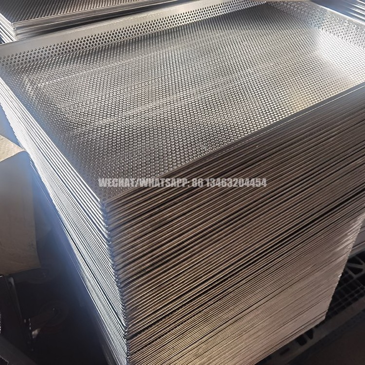 Professional Manufacturer Aluminum Stainless Steel Oven Bakery Trolley Perforated Metal Mesh Tray For Baking Pizza Cookies