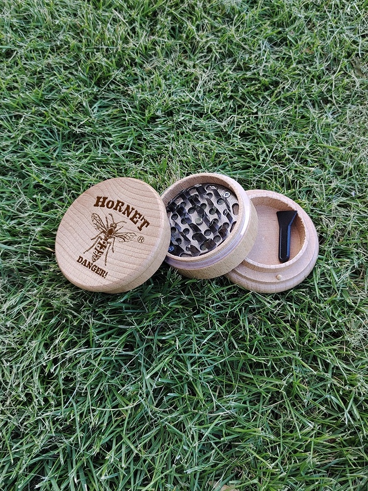 Starbuss 2.5 Inches 3-piece Wood Tobacco Grinder Solid Wooden Herb Grinder Crusher With Zinc Alloy Teeth