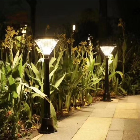 High Quality Outdoor Waterproof Solar Stake Lawn Light for Garden Decorative Landscape Lighting