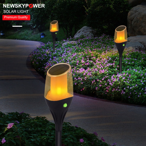 High Quality Waterproof IP65 Solar Pathway Light Fixtures Outdoor Landscape Powered Fire Torch Light Garden Post Sport Light