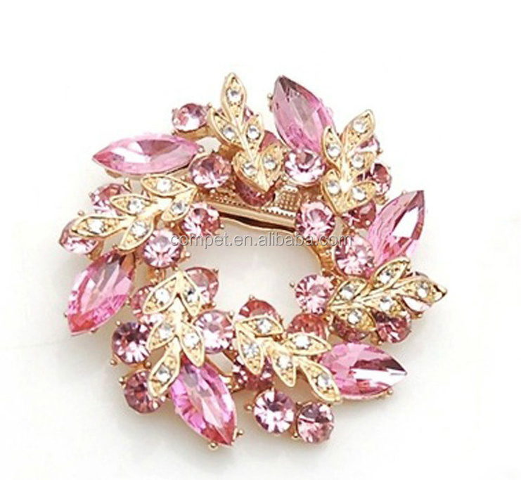 Crystal-studded chic wreath brooch scarf ring high-end apparel accessories jewelry