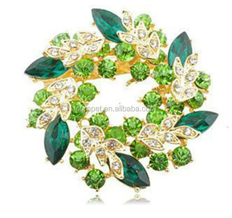 Crystal-studded chic wreath brooch scarf ring high-end apparel accessories jewelry