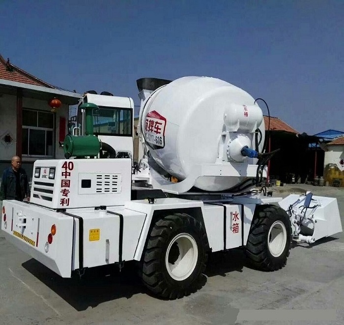 3.5 cubic meter Mobile Self loading Concrete Truck Mixer for Sale