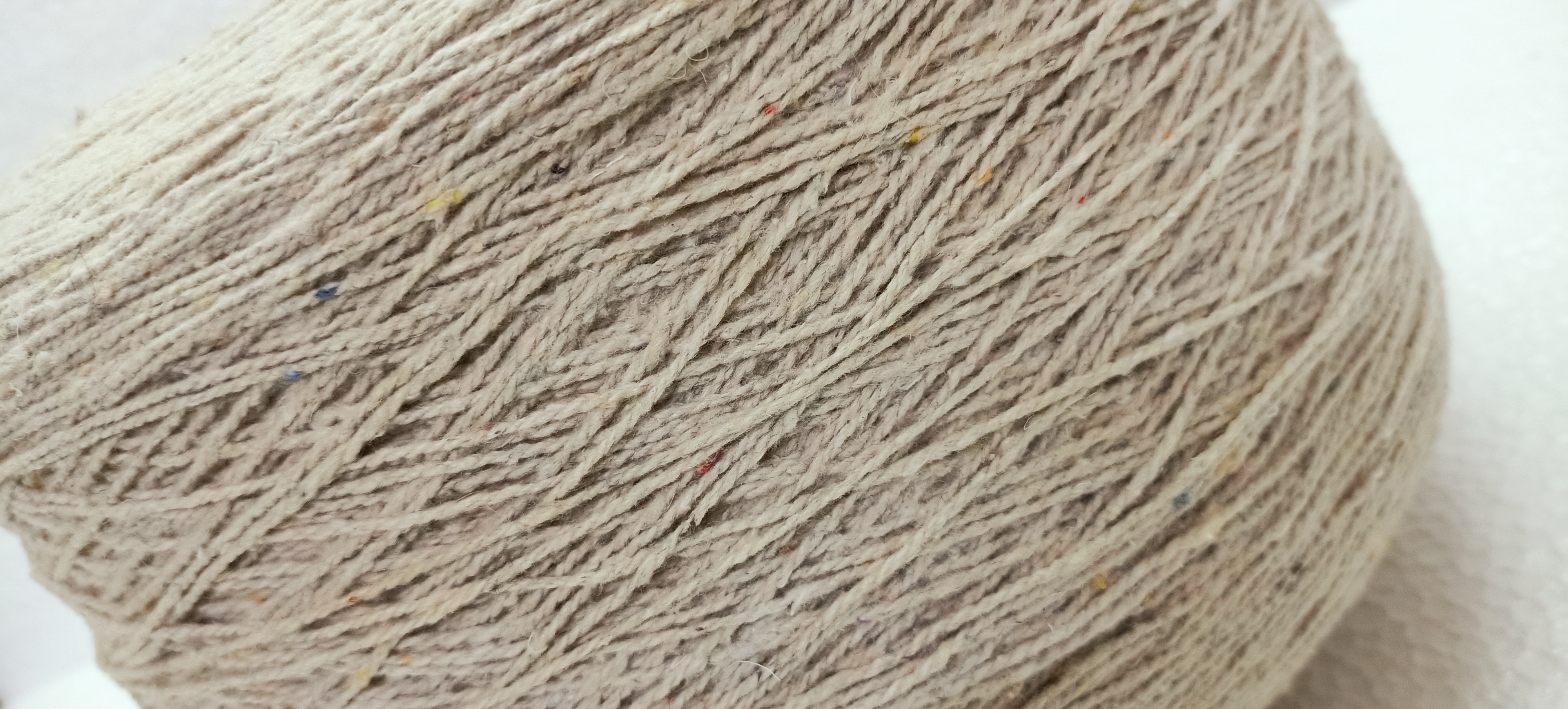 custom made hand woven hemp fiber yarn in count 20/2 NM ideal for textile spinners and weavers for resale