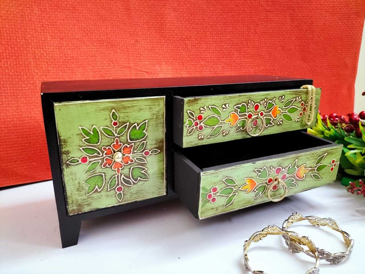 custom made in abstract designed hand made and hand painted wooded drawers and wooden jewelry boxes for home decoration stores